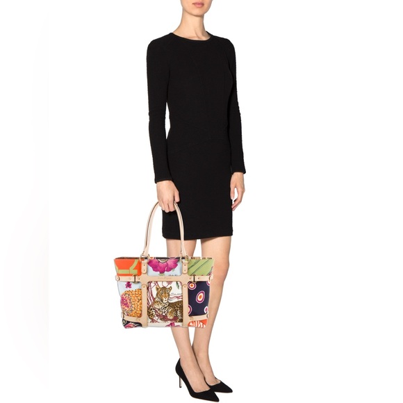 Salvatore Ferragamo Fiera Print Tote Bag - Picture 9 of 10